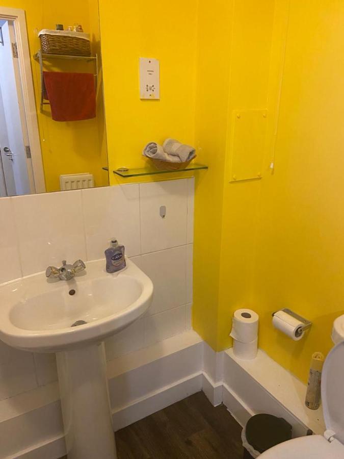 Spacious 1-Bed Flat In North Kensington London Bagian luar foto