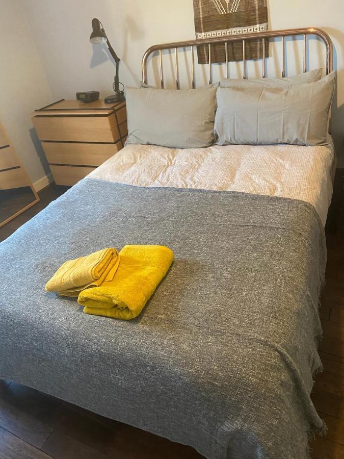 Spacious 1-Bed Flat In North Kensington London Bagian luar foto